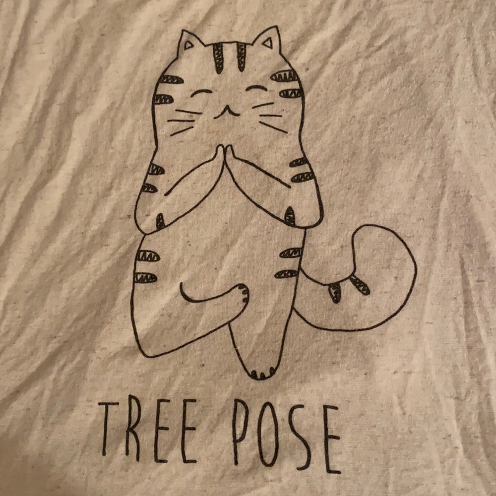 Yoga cat tshirt